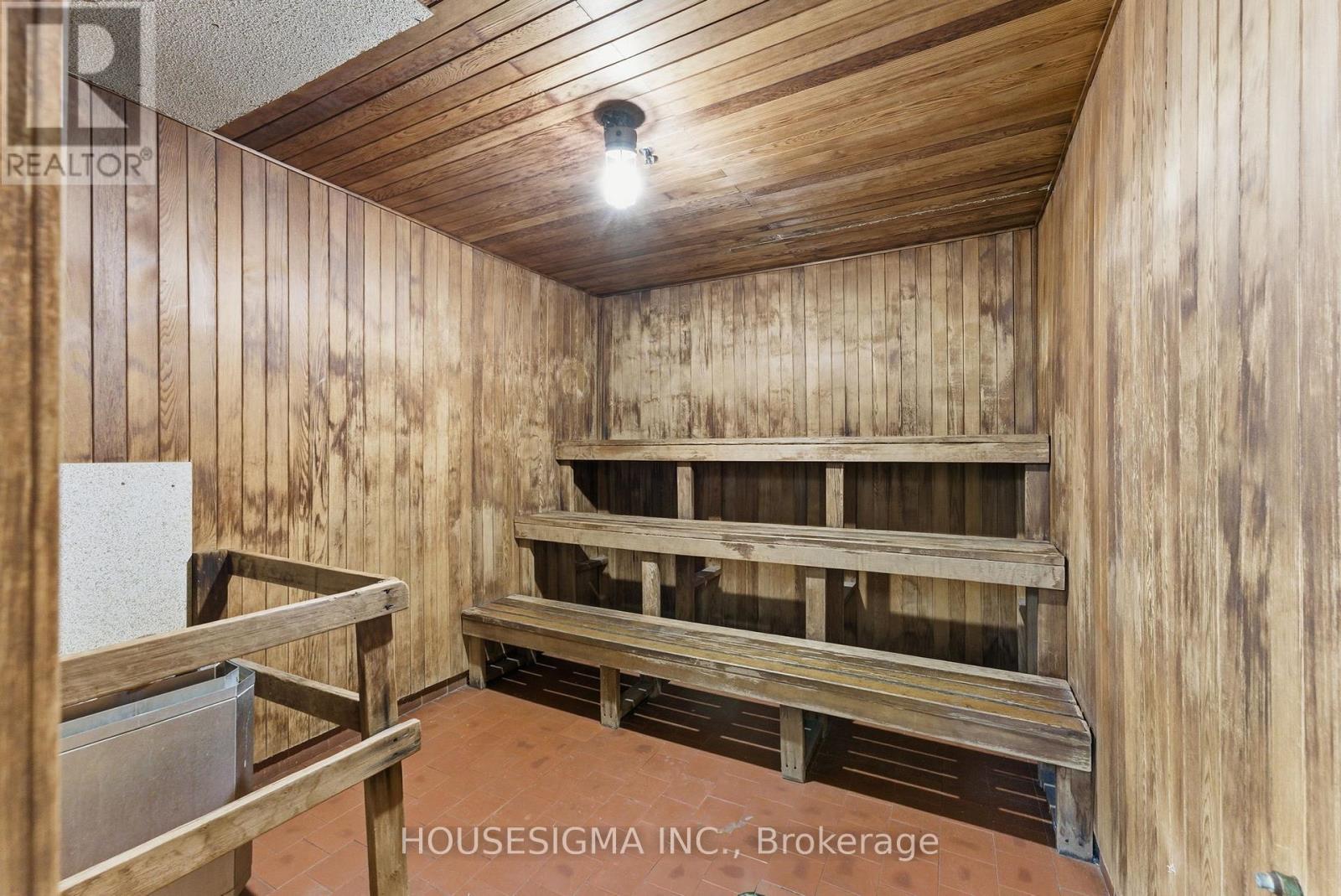 2006 - 1535 Lakeshore Road E, Mississauga, Ontario  L5E 3E2 - Photo 35 - W12579680