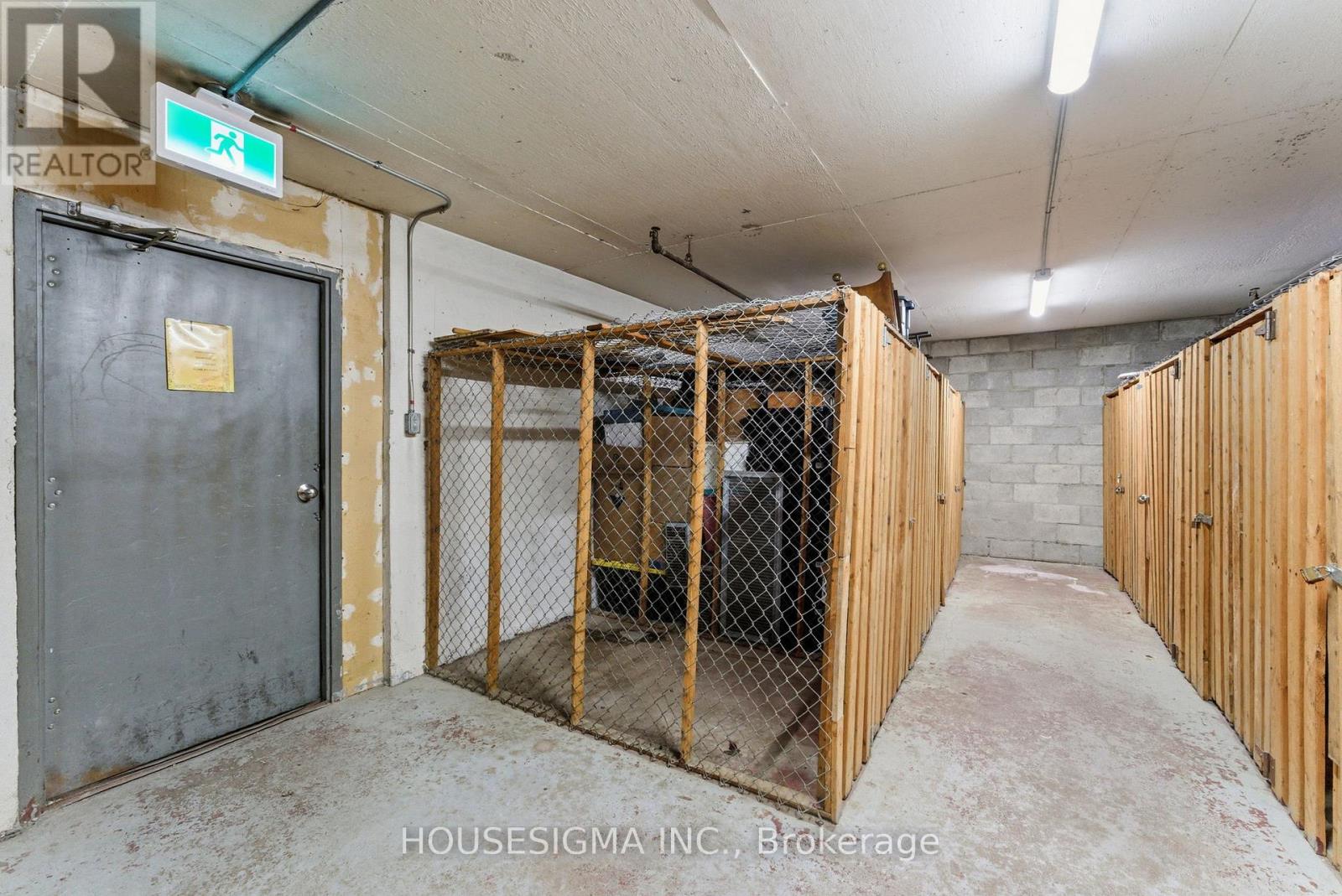 2006 - 1535 Lakeshore Road E, Mississauga, Ontario  L5E 3E2 - Photo 39 - W12579680