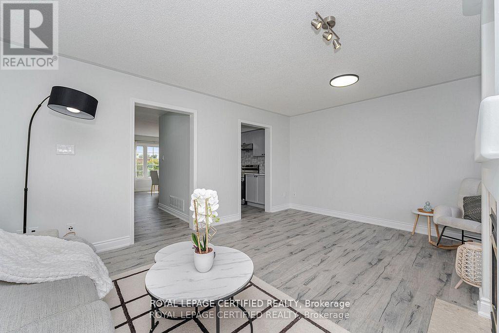 123 Dunlop Court, Brampton, Ontario  L6X 5A6 - Photo 11 - W12579710