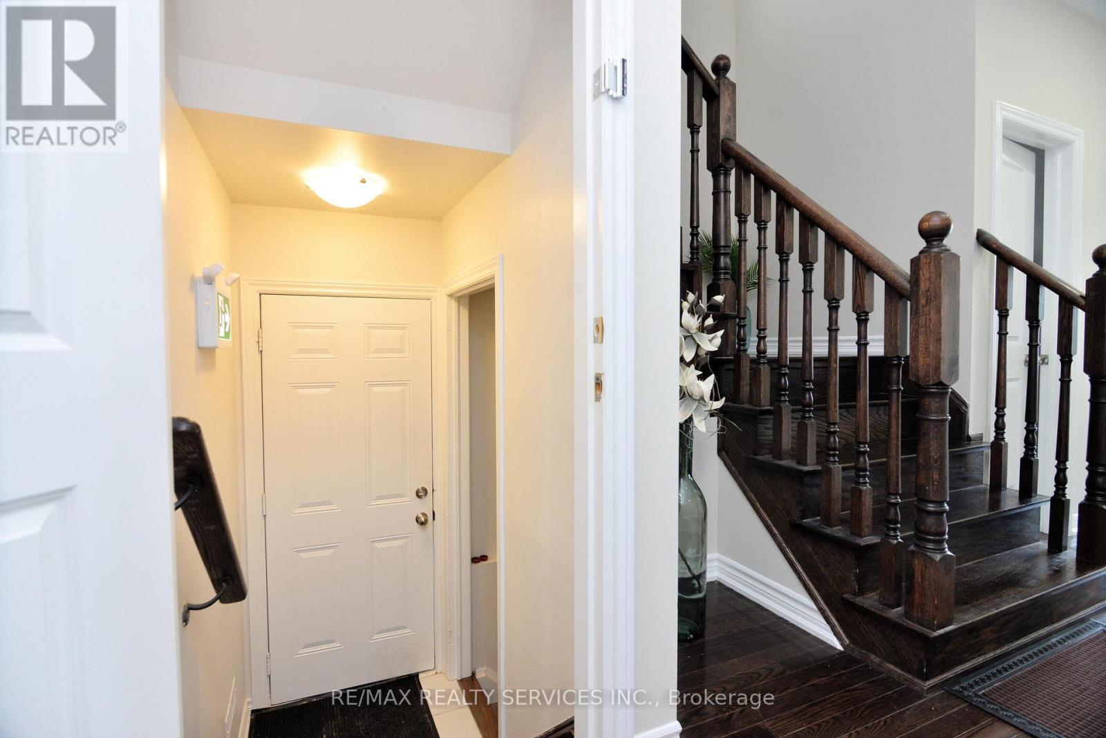 24 Bachelor Street, Brampton, Ontario L7A 5A9 - Photo 46 - W12579726