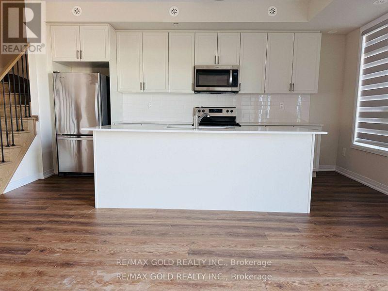 115 - 1573 Rose Way, Milton, Ontario  L9T 7E7 - Photo 3 - W12579744