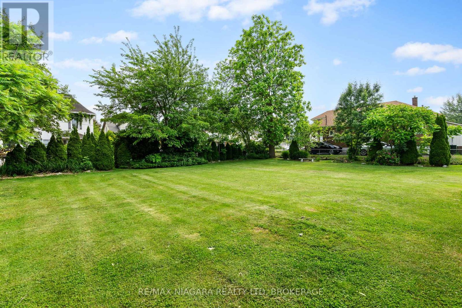 5368 Menzie Street, Niagara Falls, Ontario  L2E 2V8 - Photo 5 - X12579776