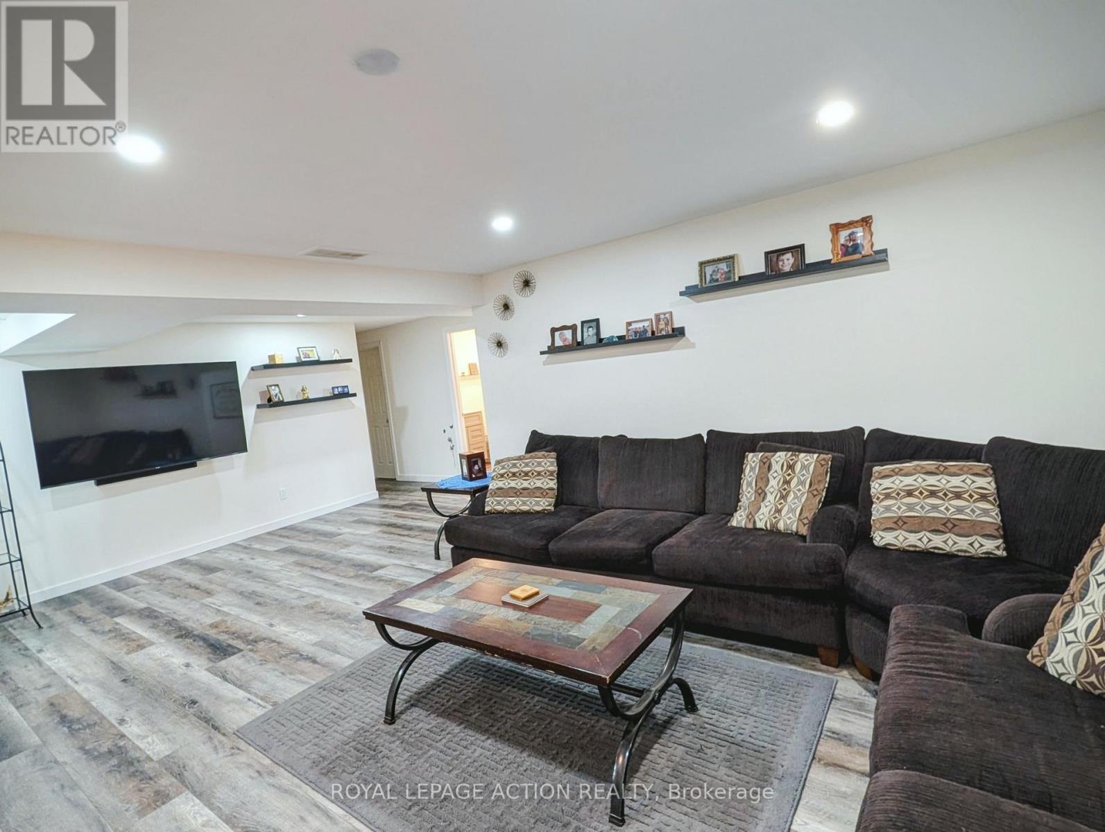 33 Dufferin Street, Brant, Ontario  N0E 1A0 - Photo 22 - X12579584