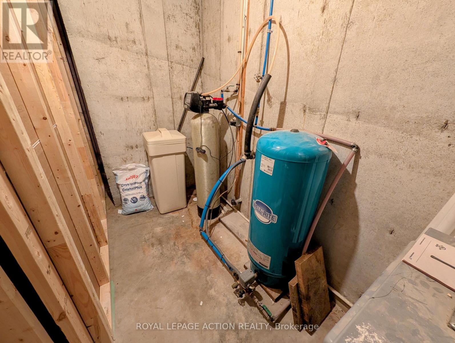 33 Dufferin Street, Brant, Ontario  N0E 1A0 - Photo 29 - X12579584