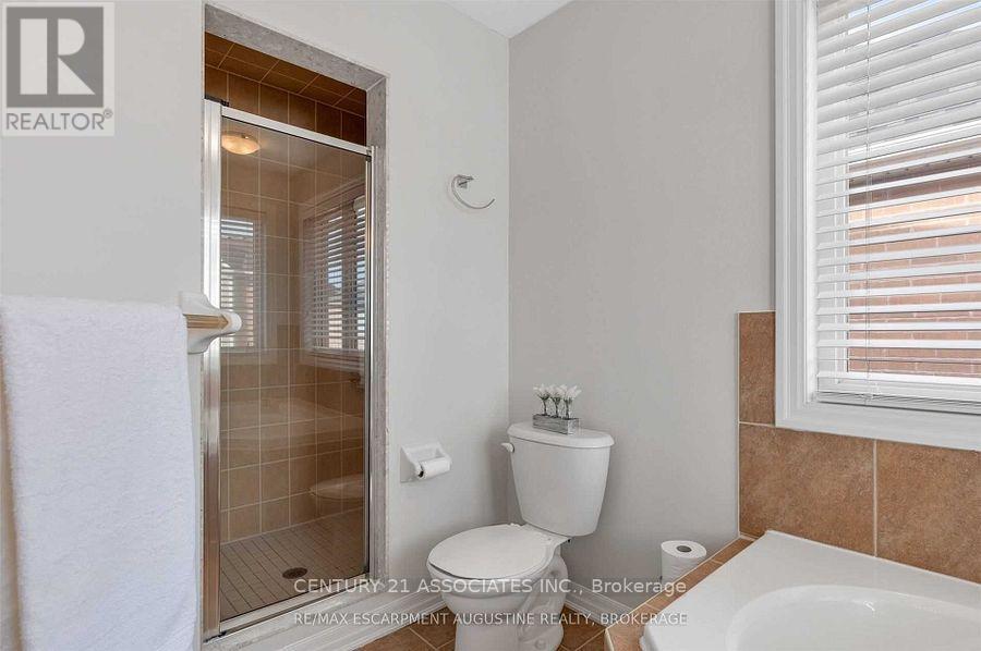 177 Montreal Circle, Hamilton, Ontario  L8E 0C6 - Photo 18 - X12579666