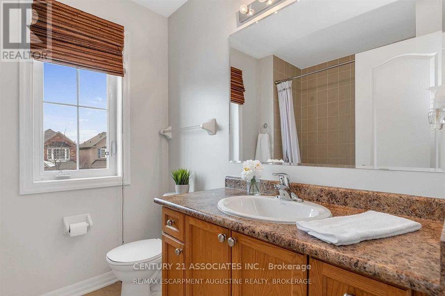 177 Montreal Circle, Hamilton, Ontario  L8E 0C6 - Photo 21 - X12579666