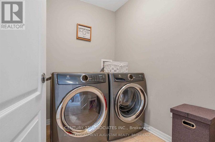 177 Montreal Circle, Hamilton, Ontario  L8E 0C6 - Photo 22 - X12579666