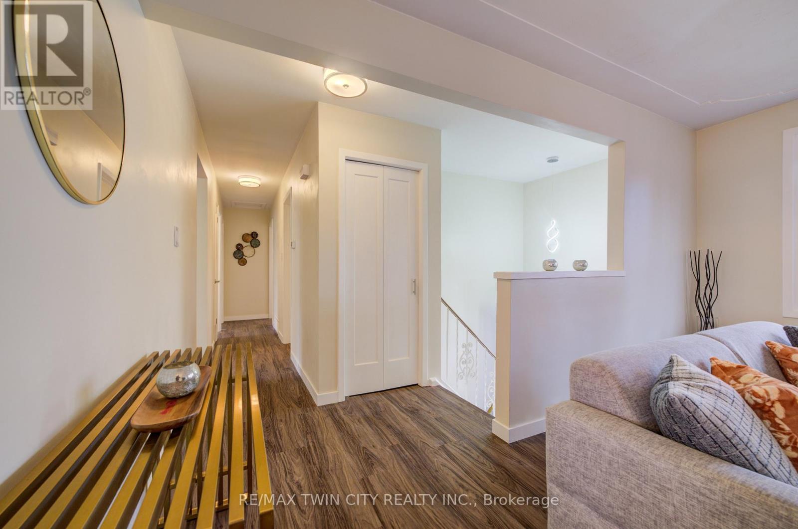 48 Mark Crescent, Cambridge, Ontario  N1S 4A3 - Photo 6 - X12579684