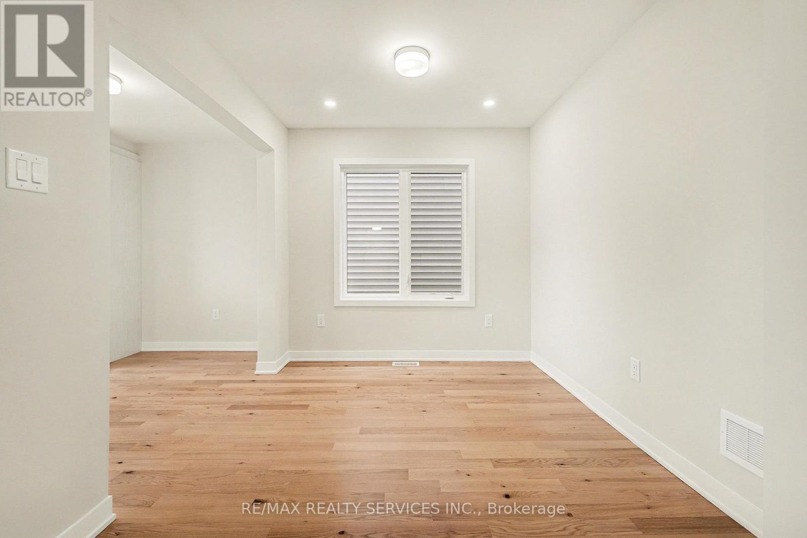 124 Tonic Crescent, Ottawa, Ontario  K2K 1X7 - Photo 17 - X12579702