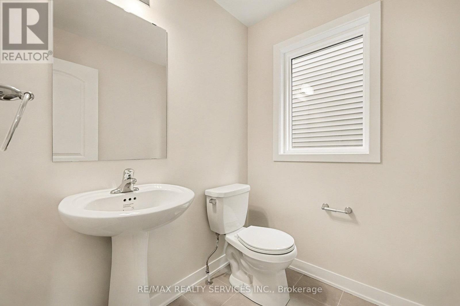 124 Tonic Crescent, Ottawa, Ontario  K2K 1X7 - Photo 18 - X12579702