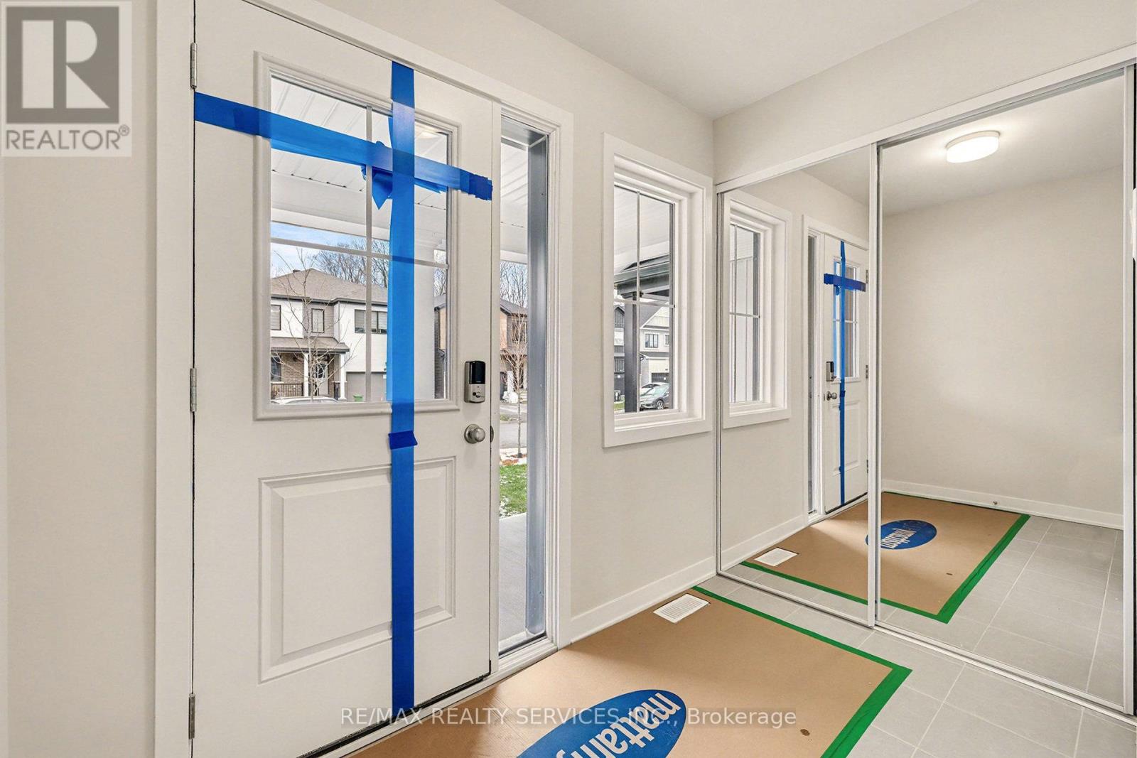 124 Tonic Crescent, Ottawa, Ontario  K2K 1X7 - Photo 4 - X12579702