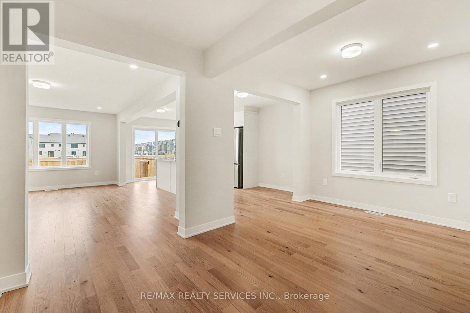 124 Tonic Crescent, Ottawa, Ontario  K2K 1X7 - Photo 6 - X12579702