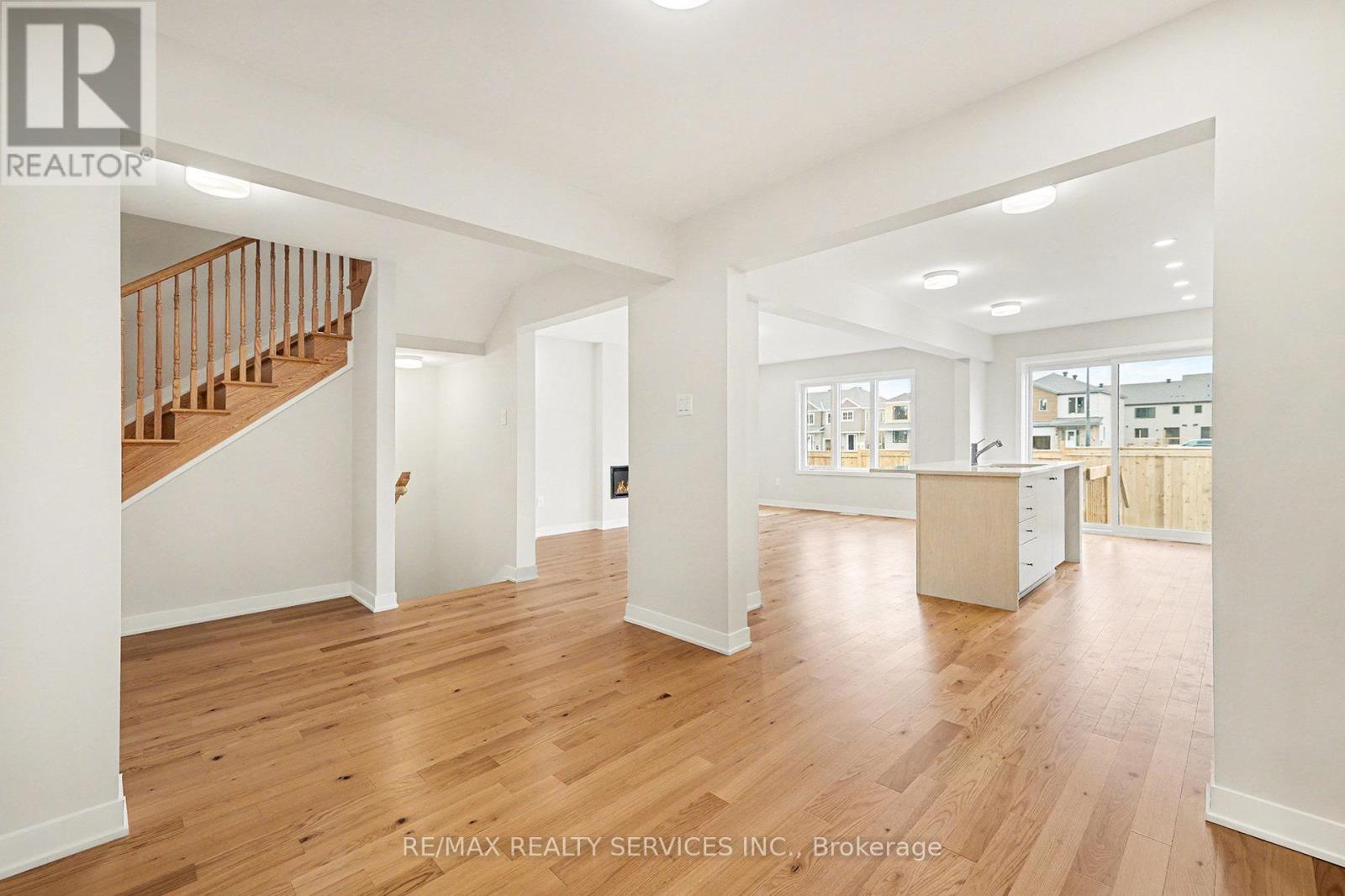 124 Tonic Crescent, Ottawa, Ontario  K2K 1X7 - Photo 7 - X12579702