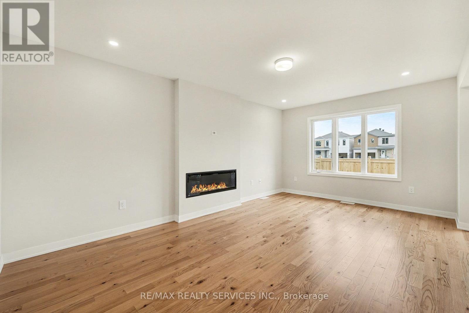 124 Tonic Crescent, Ottawa, Ontario  K2K 1X7 - Photo 8 - X12579702