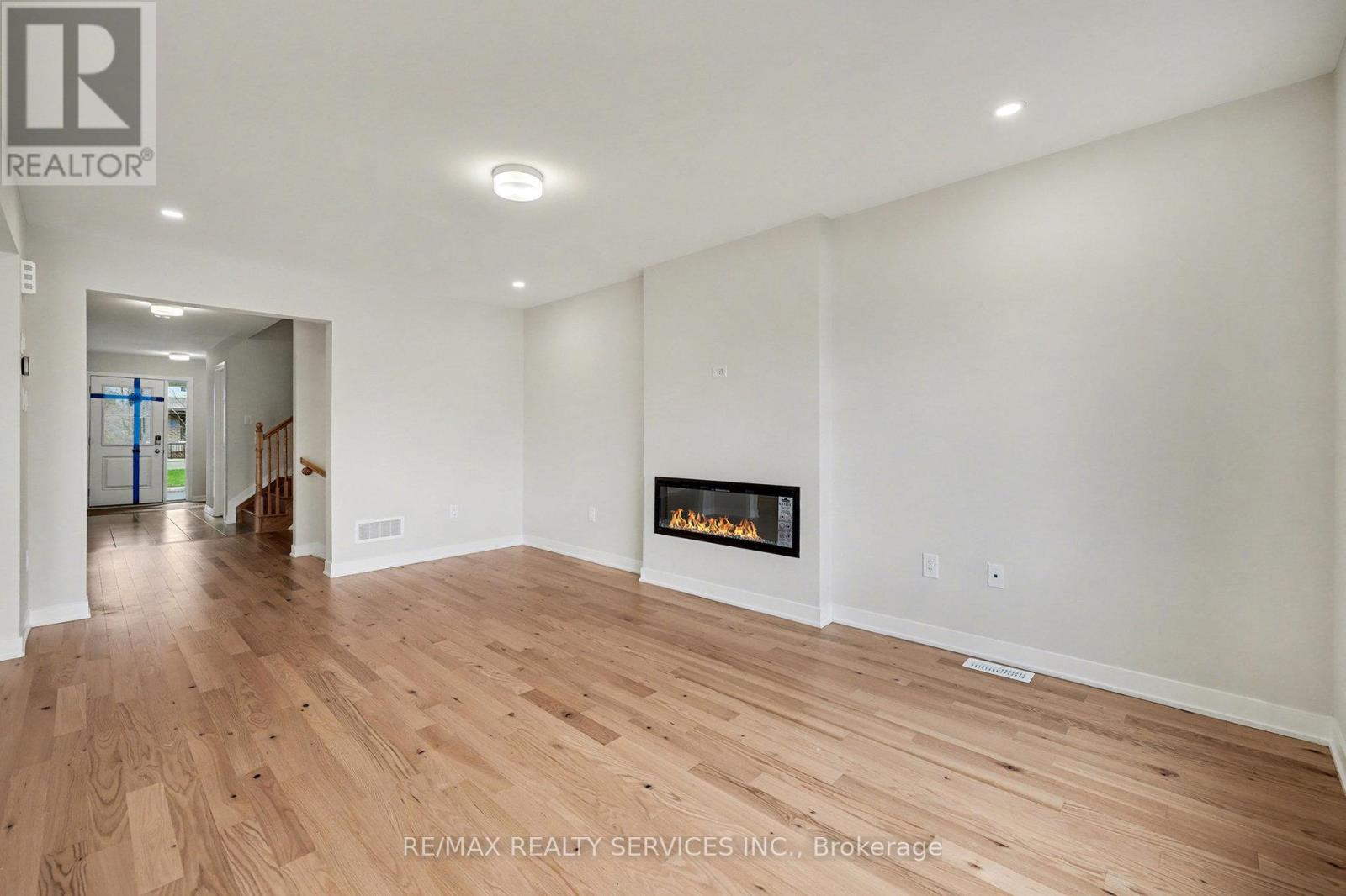 124 Tonic Crescent, Ottawa, Ontario  K2K 1X7 - Photo 9 - X12579702