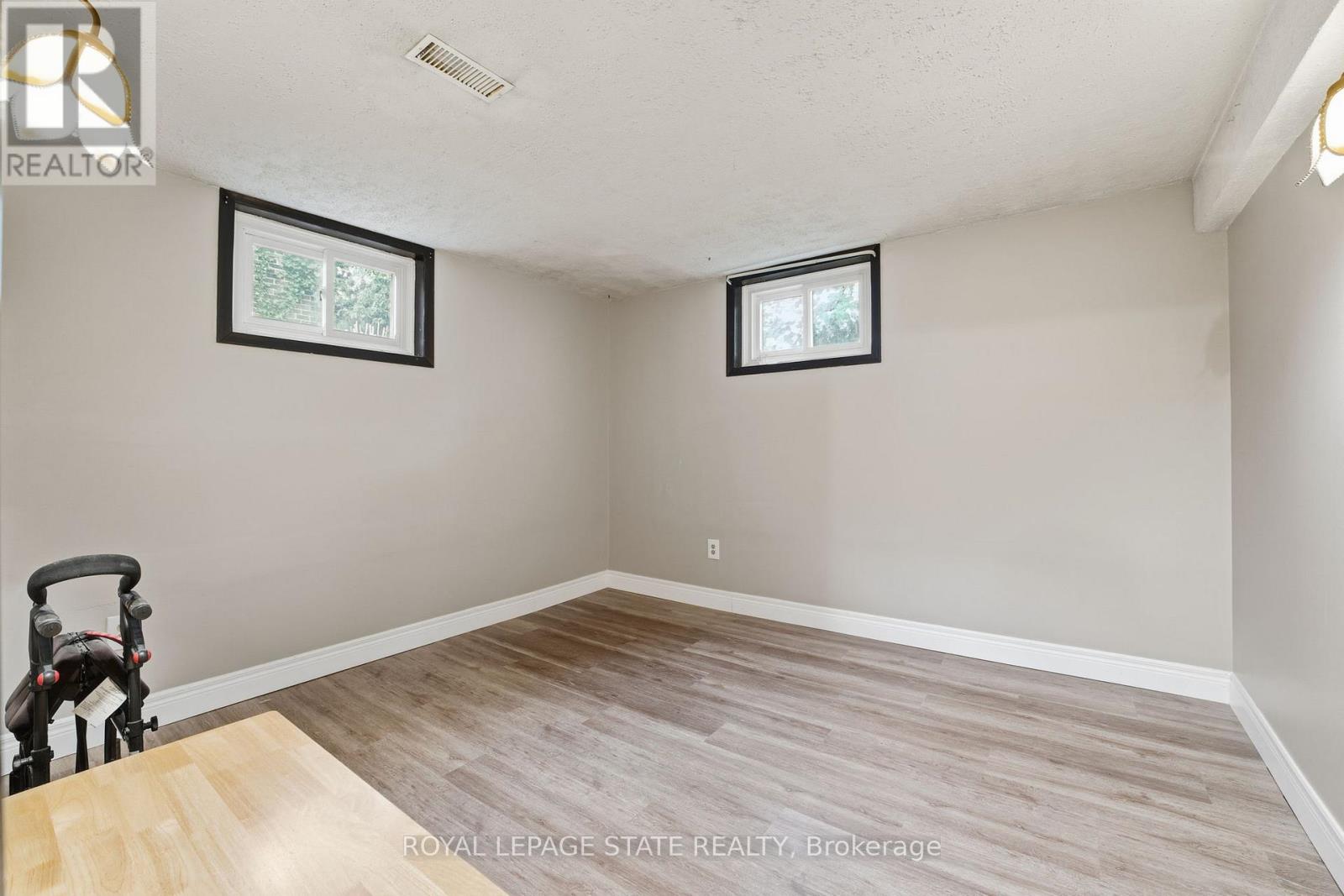 298 Sanatorium Road, Hamilton, Ontario L9C 2A2 - Photo 29 - X12579736