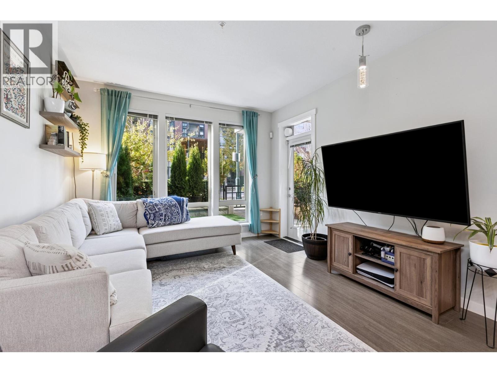 106 2632 Library Lane, North Vancouver, British Columbia  V7J 0B8 - Photo 2 - R3070357