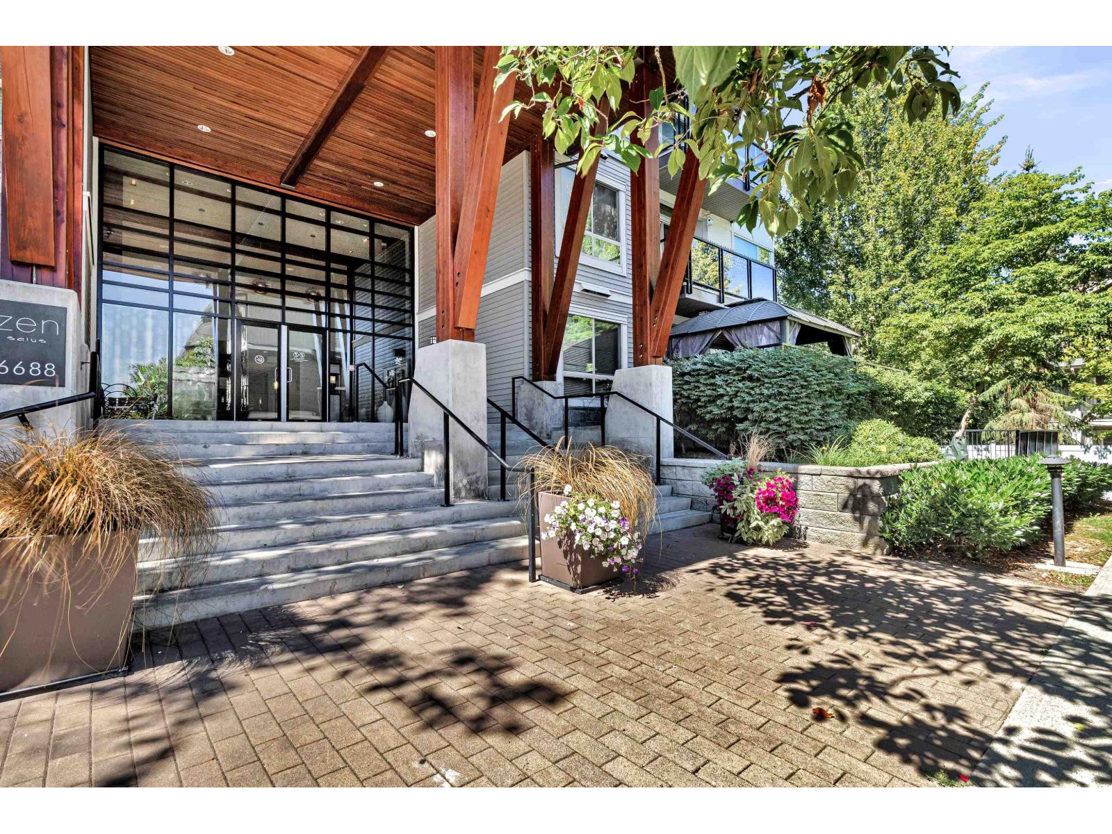 419 6688 120th Street, Surrey, British Columbia  V3W 1T8 - Photo 30 - R3070091