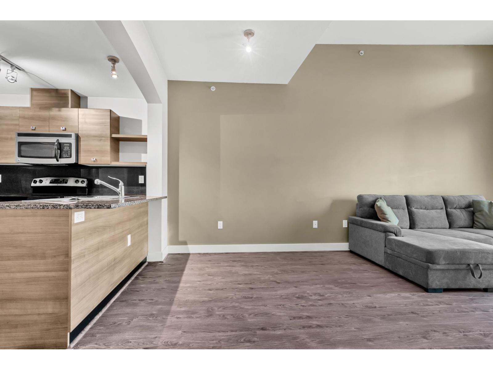 419 6688 120th Street, Surrey, British Columbia  V3W 1T8 - Photo 5 - R3070091