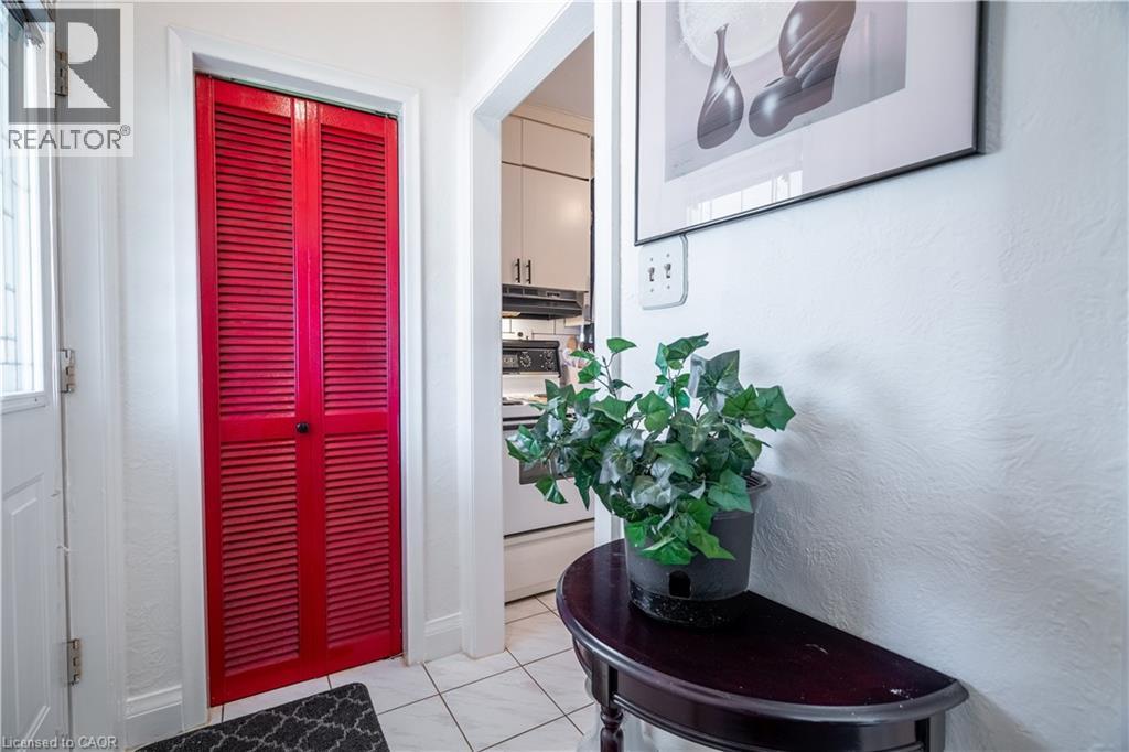 11 Speers Avenue, Toronto, Ontario  M9N 1E9 - Photo 5 - 40750990