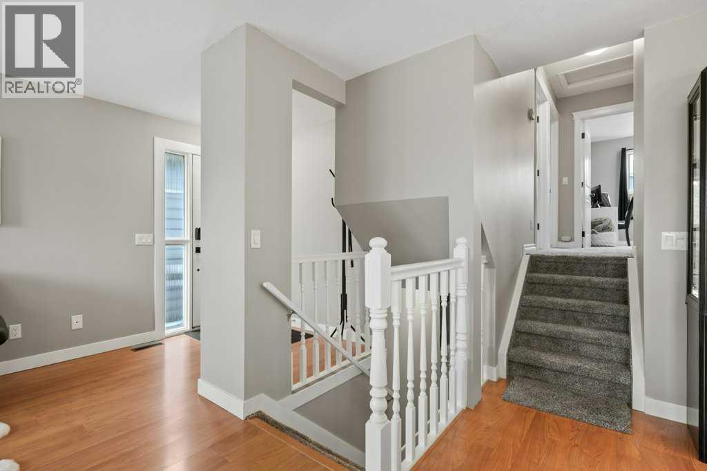 55 Macewan Drive Nw, Calgary, Alberta  T3K 2G2 - Photo 12 - A2250476