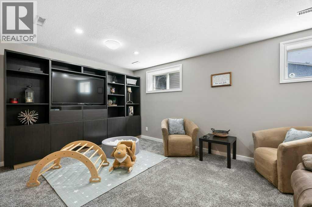 55 Macewan Drive Nw, Calgary, Alberta  T3K 2G2 - Photo 25 - A2250476