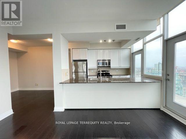 Ph3 - 225 Webb Drive, Mississauga, Ontario  L5B 4P2 - Photo 12 - W12578904