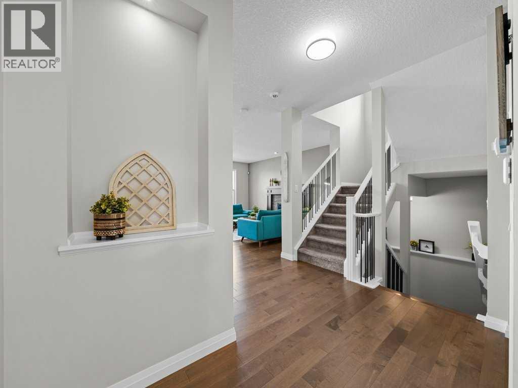 34 Riviera View, Cochrane, Alberta T4C 0Y7 - Photo 5 - A2258579