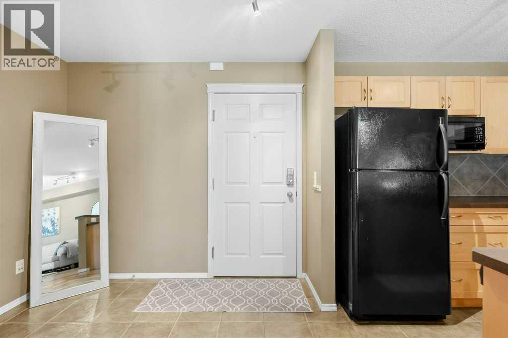 8107, 70 Panamount Drive Nw, Calgary, Alberta  T3K 6L7 - Photo 12 - A2271929