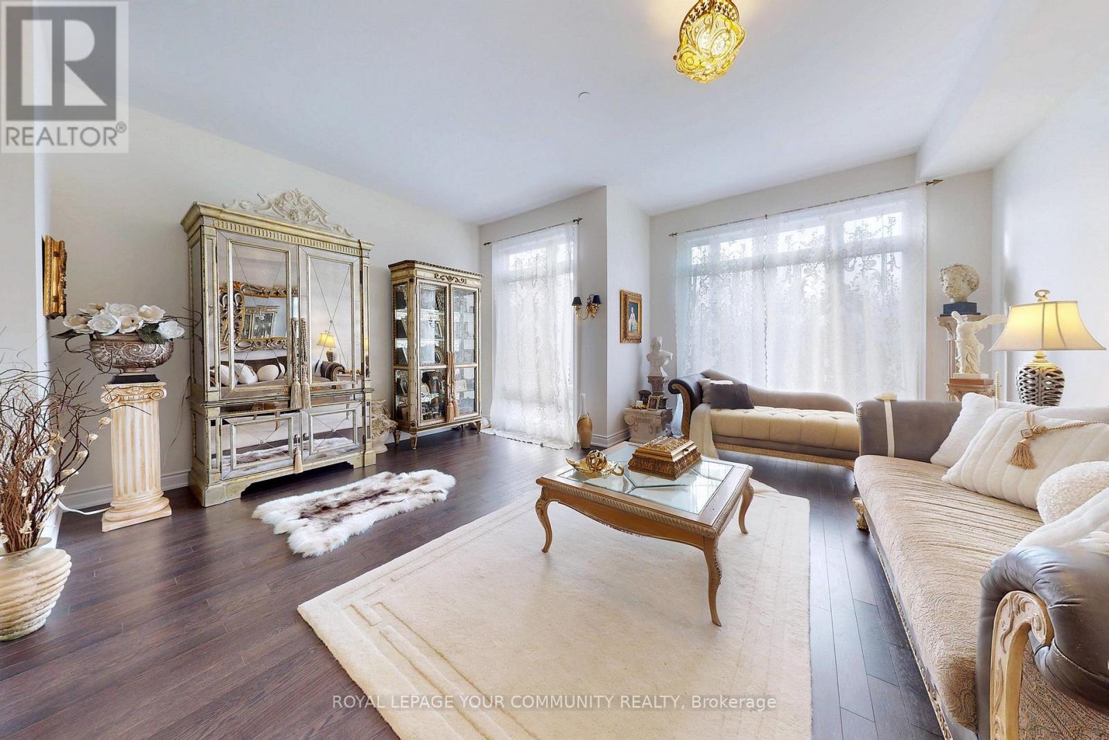 143 Credit Lane, Richmond Hill, Ontario L4E 1G9 - Photo 3 - N12579780