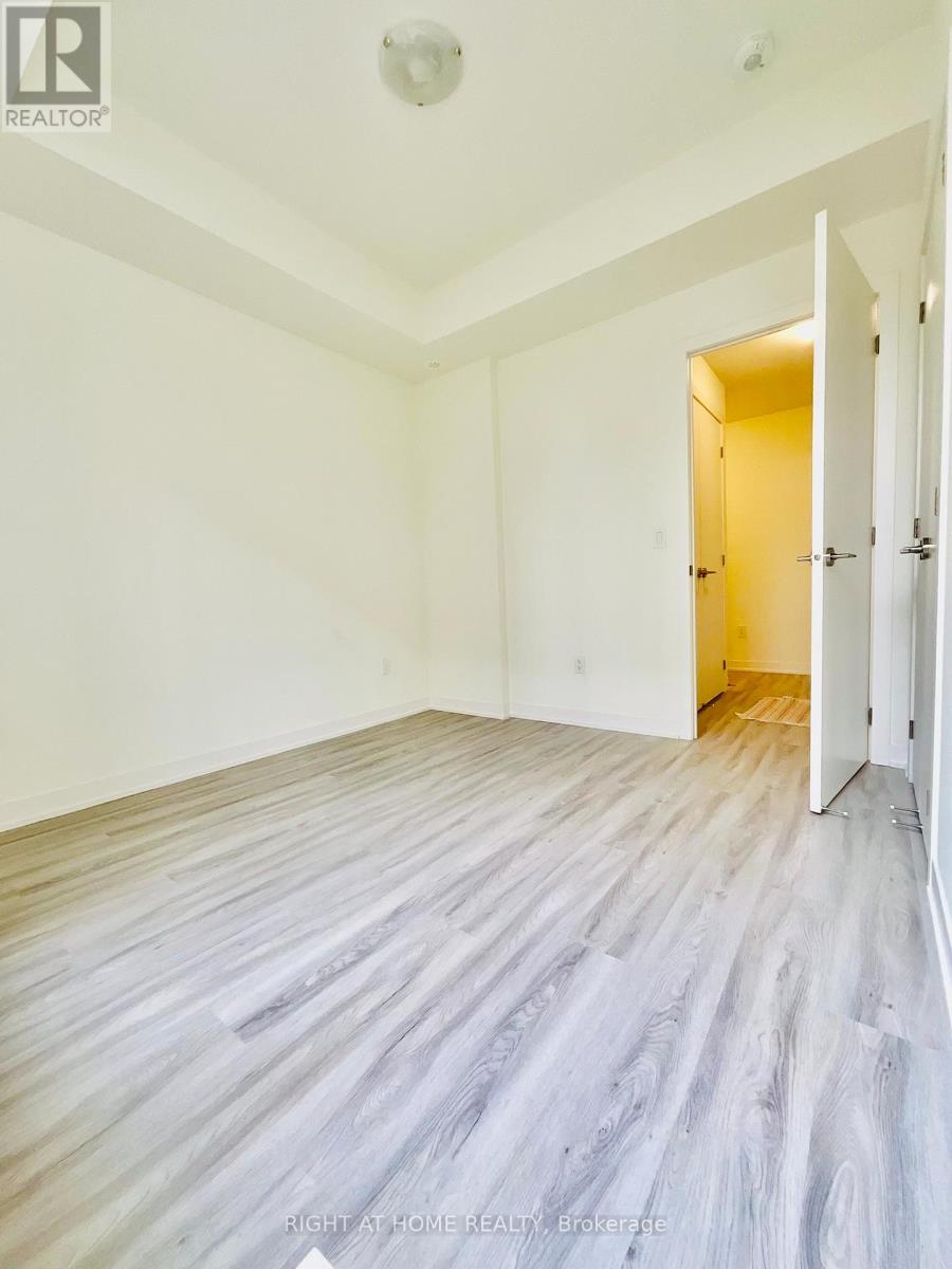 212 - 8 Steckley House Lane, Richmond Hill, Ontario  L4S 0N1 - Photo 10 - N12579804