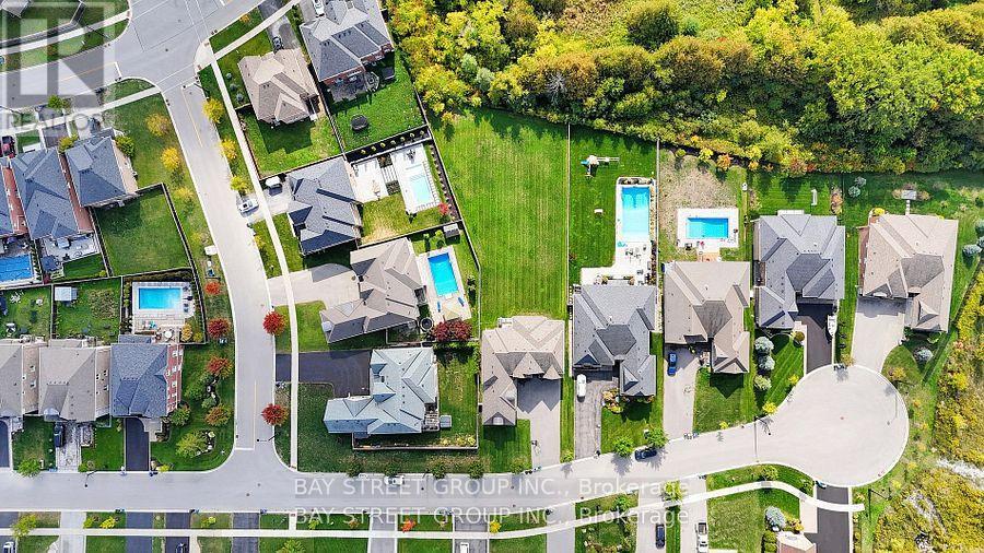 71 Manor Glen Crescent, East Gwillimbury (Mt Albert), Ontario  L0G 1M0 - Photo 44 - N12579838