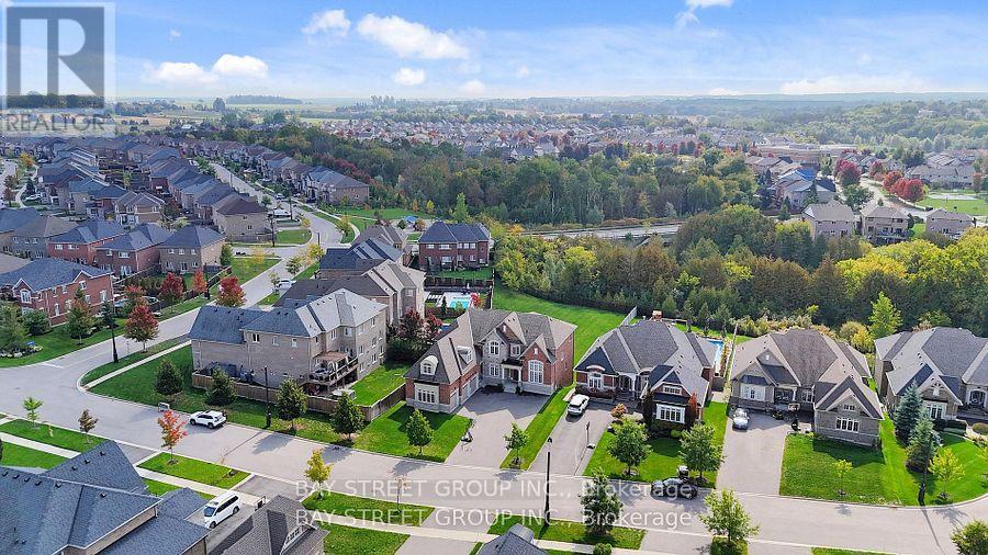 71 Manor Glen Crescent, East Gwillimbury (Mt Albert), Ontario  L0G 1M0 - Photo 45 - N12579838