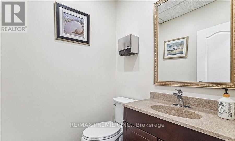 20 - 80 Carlauren Road N, Vaughan, Ontario  L4L 7S5 - Photo 6 - N12579840