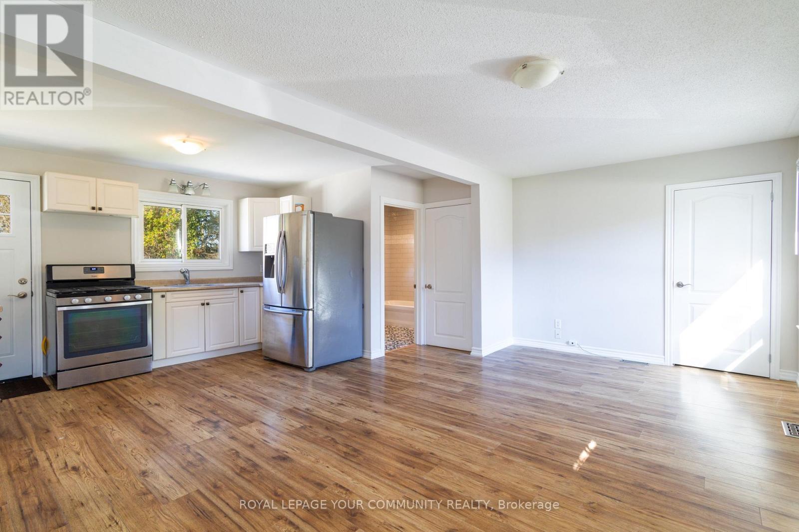 210 Cox Mill Road, Barrie (Painswick North), Ontario  L4N 4G5 - Photo 5 - S12579772