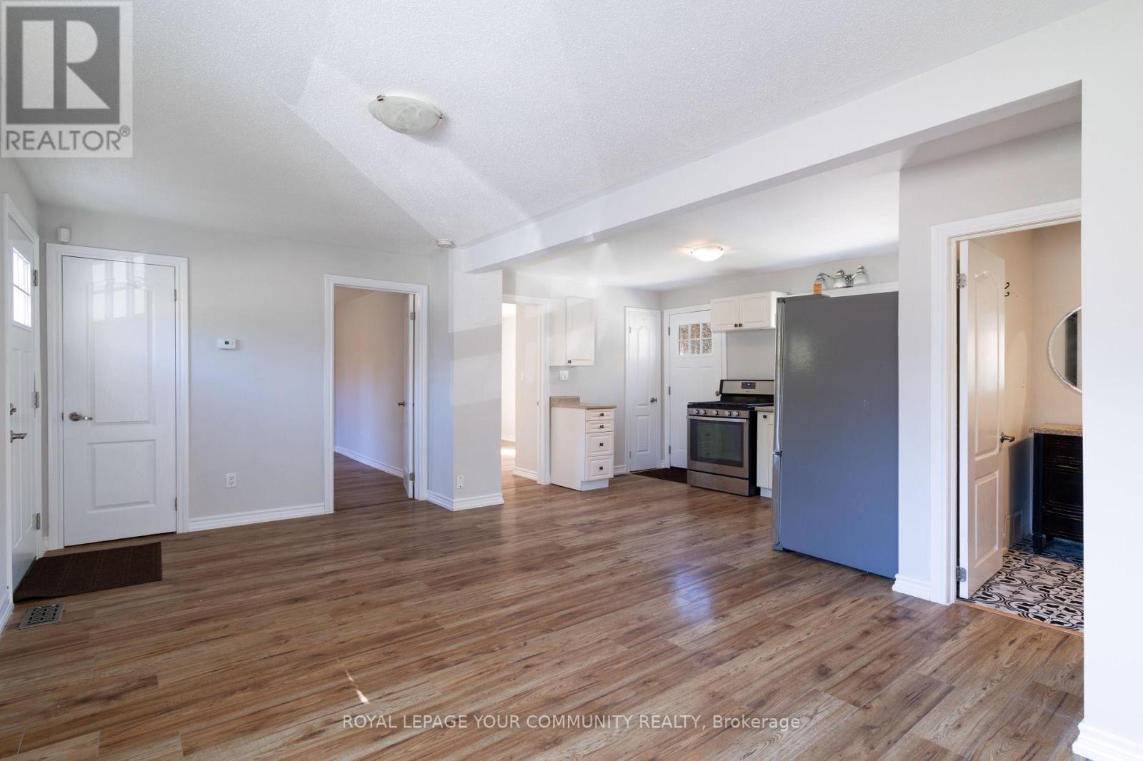 210 Cox Mill Road, Barrie (Painswick North), Ontario  L4N 4G5 - Photo 8 - S12579772