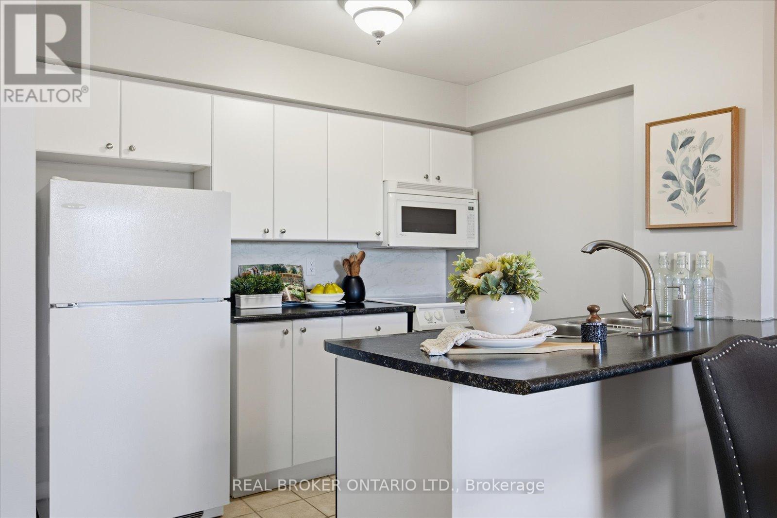 308 - 106 Aspen Springs Drive, Clarington, Ontario  L1C 5N7 - Photo 12 - E12579848