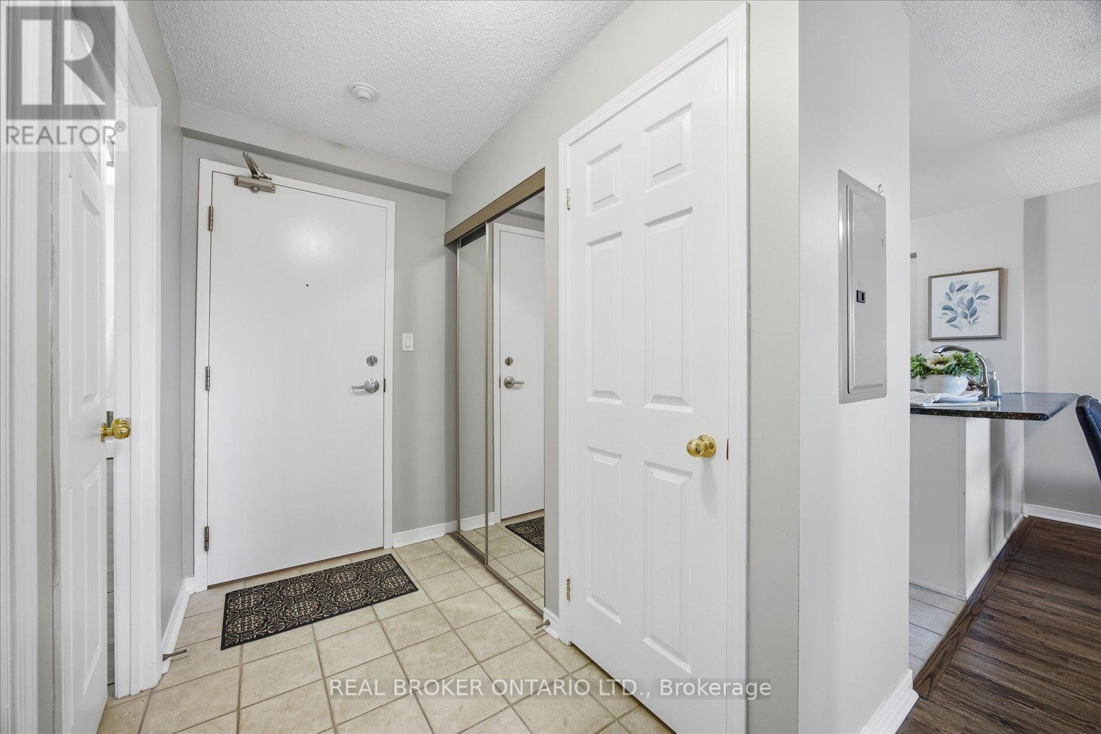 308 - 106 Aspen Springs Drive, Clarington, Ontario  L1C 5N7 - Photo 3 - E12579848