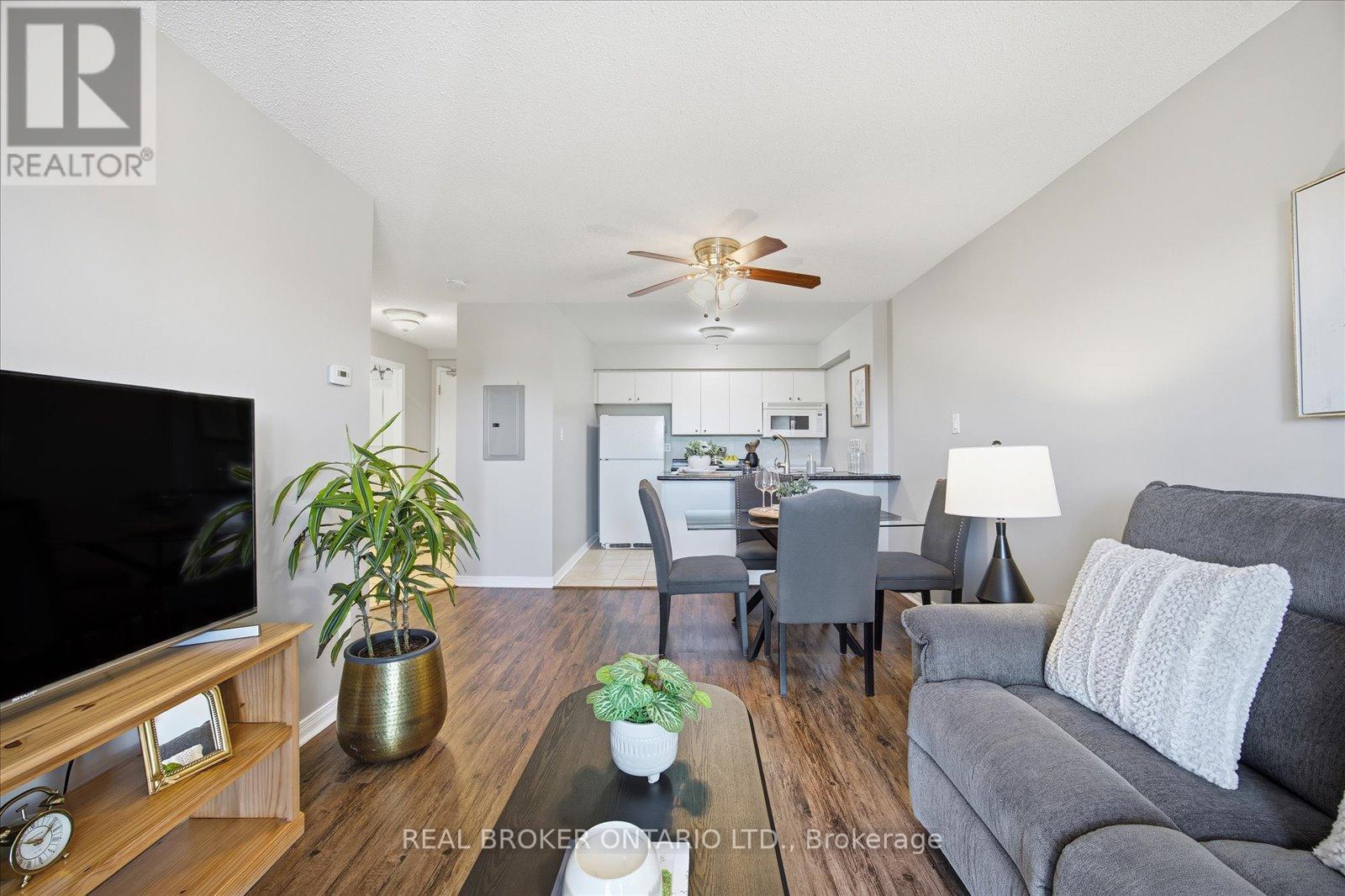 308 - 106 Aspen Springs Drive, Clarington, Ontario  L1C 5N7 - Photo 7 - E12579848