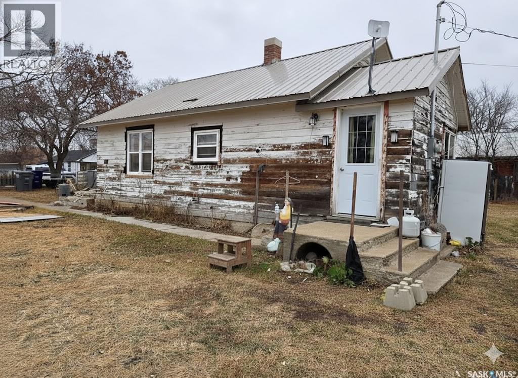 115 Warwick Street, Neville, Saskatchewan  S0N 1T0 - Photo 1 - SK024711