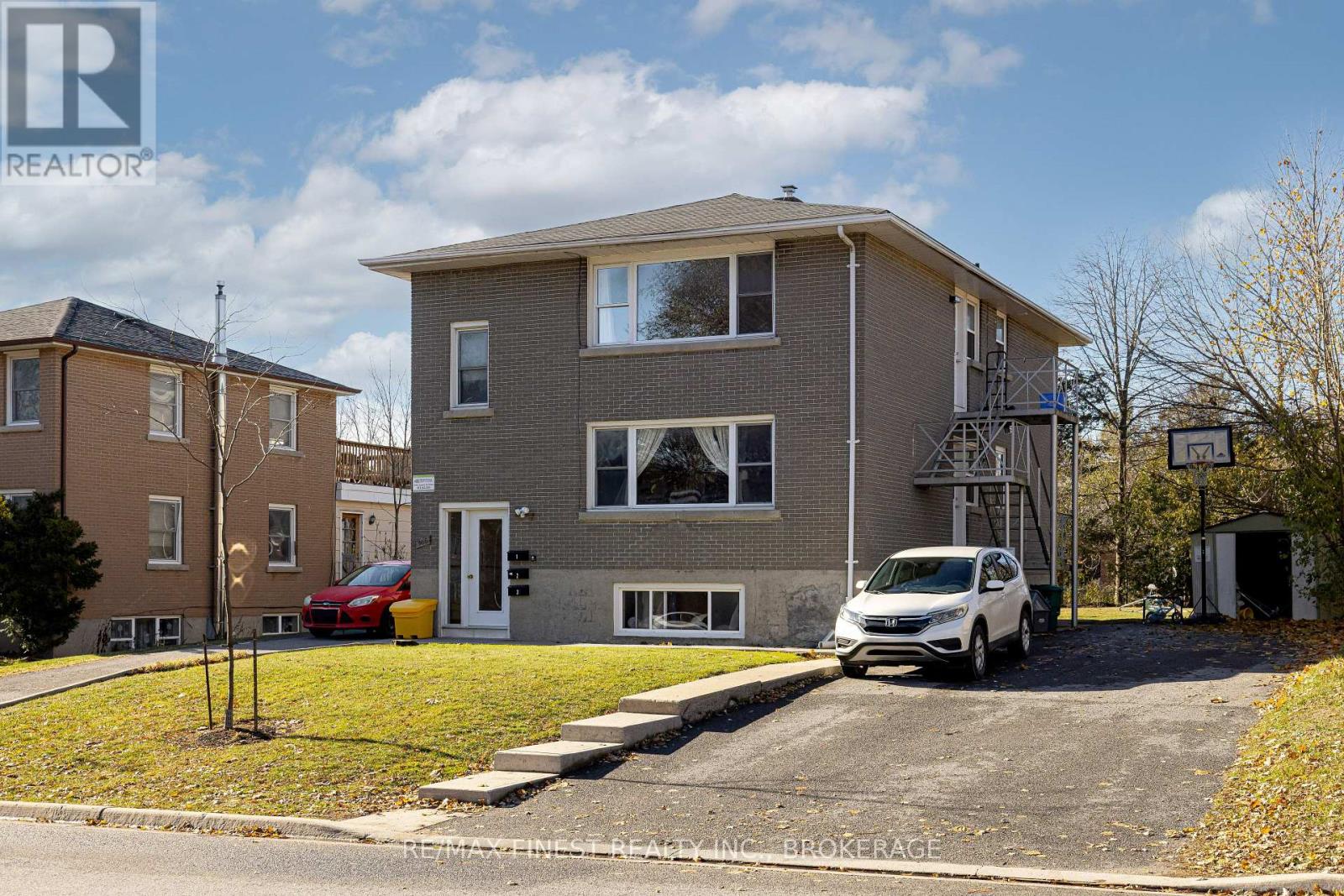 366 Yonge Street, Kingston, Ontario K7M 1G7 - Photo 2 - X12579912