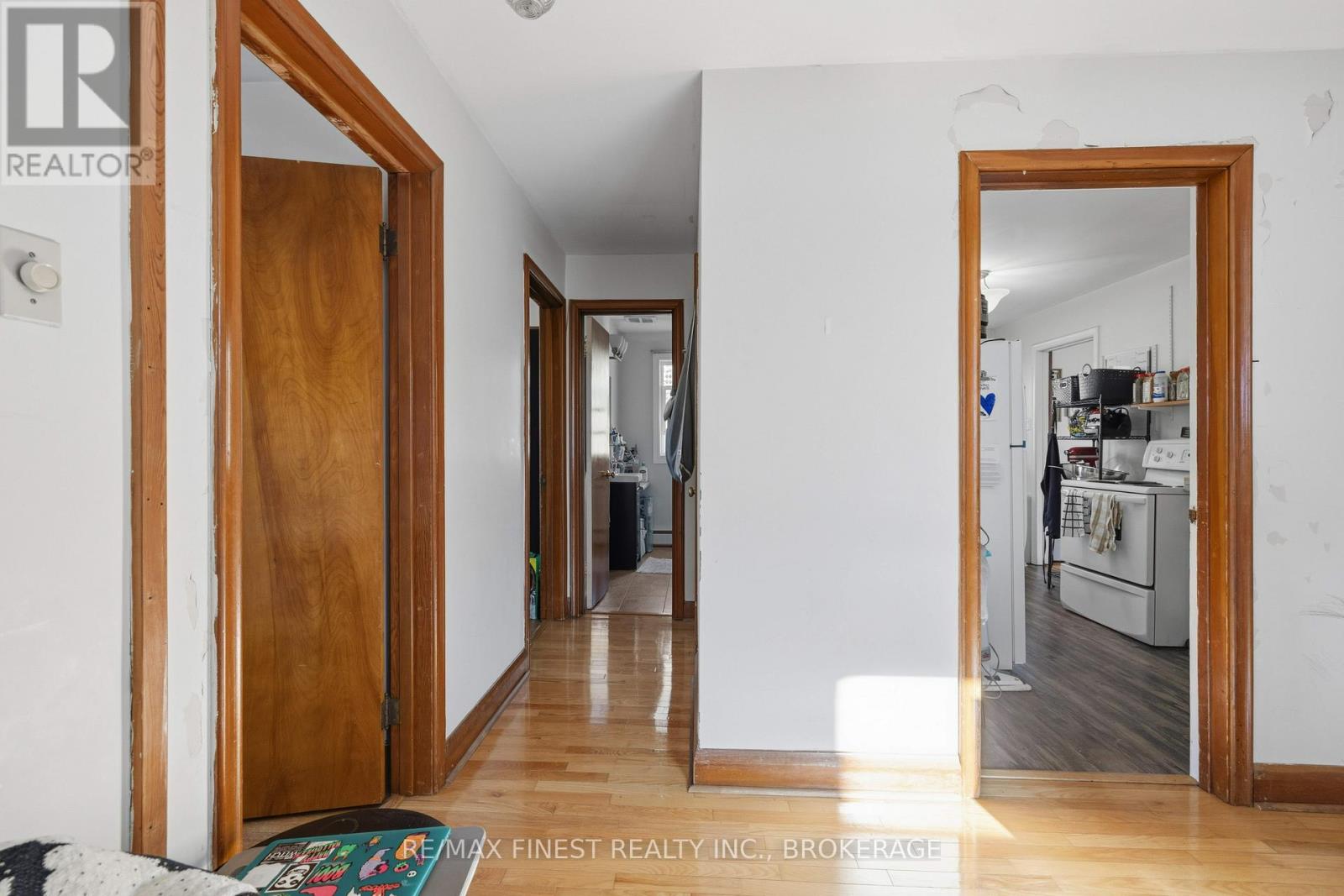 366 Yonge Street, Kingston, Ontario K7M 1G7 - Photo 9 - X12579912