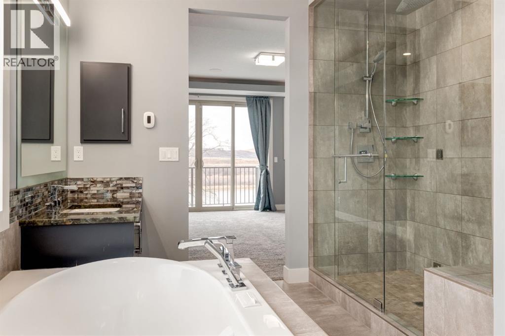 123 Cranbrook Circle Se, Calgary, Alberta  T3M 2L9 - Photo 12 - A2271373