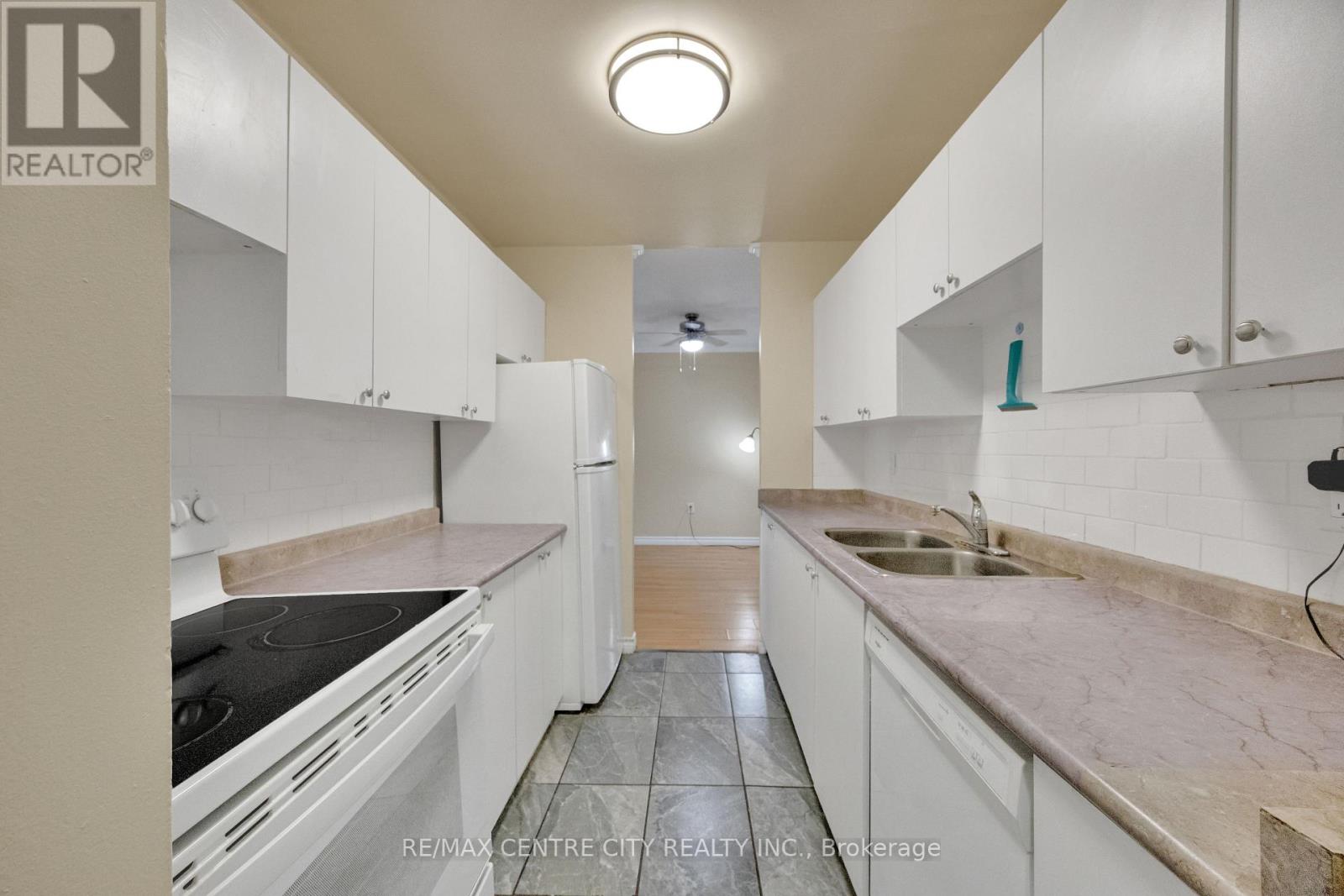 301 - 1584 Ernest Avenue, London South, Ontario  N6E 1X9 - Photo 13 - X12579954