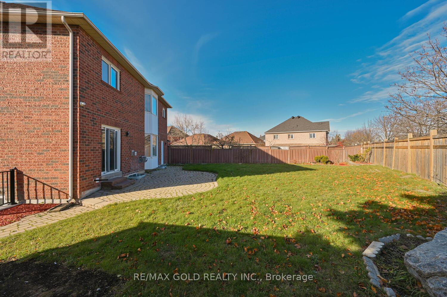 51 Jack Rabbit Crescent, Brampton, Ontario L6R 2E4 - Photo 45 - W12570028