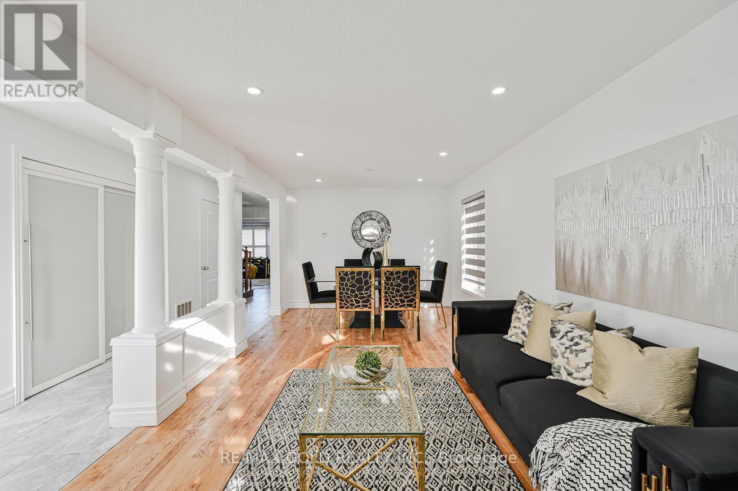 51 Jack Rabbit Crescent, Brampton, Ontario L6R 2E4 - Photo 8 - W12570028