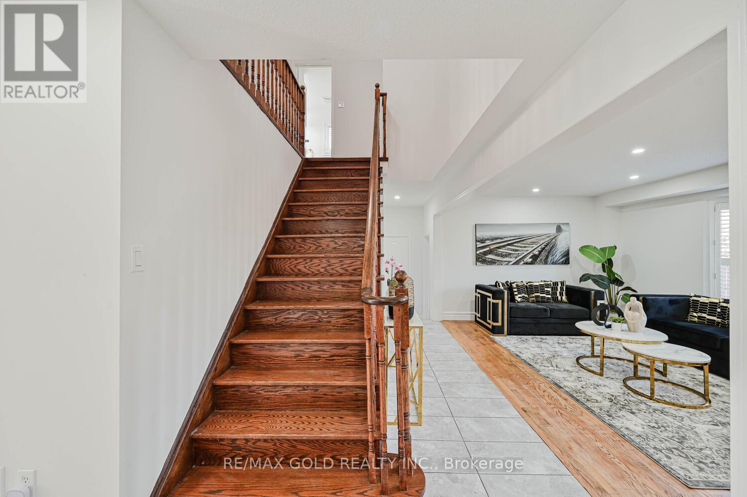 51 Jack Rabbit Crescent, Brampton, Ontario L6R 2E4 - Photo 24 - W12570028