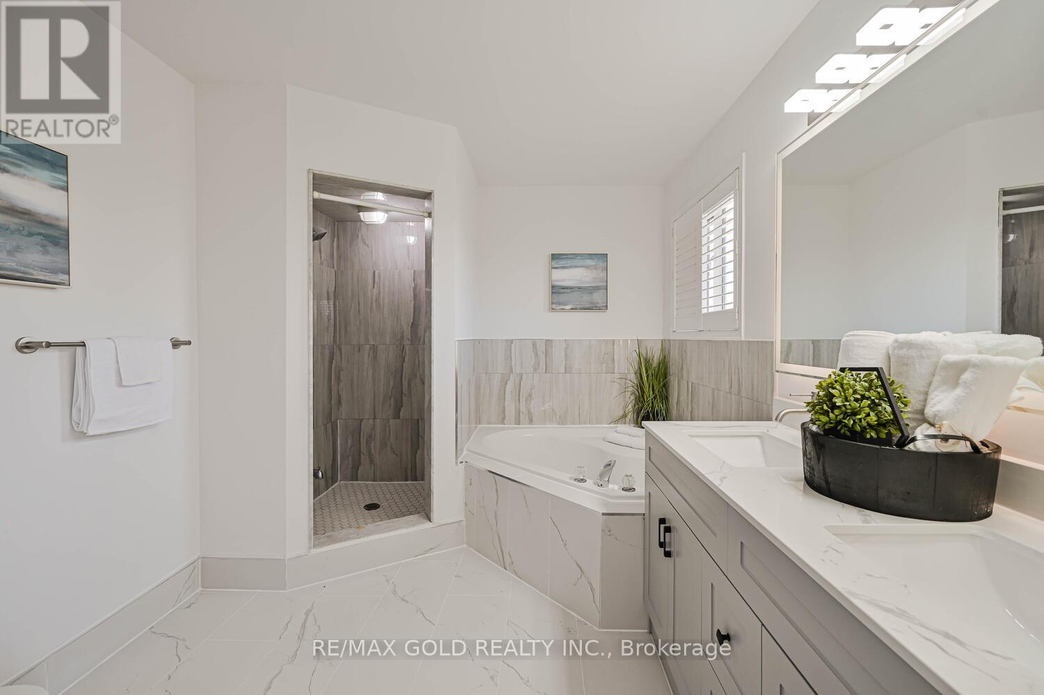 51 Jack Rabbit Crescent, Brampton, Ontario L6R 2E4 - Photo 28 - W12570028