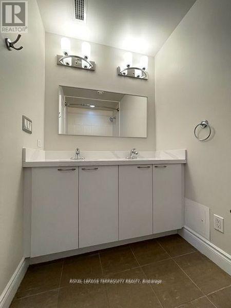 Ph3 - 225 Webb Drive, Mississauga, Ontario  L5B 4P2 - Photo 28 - W12578904