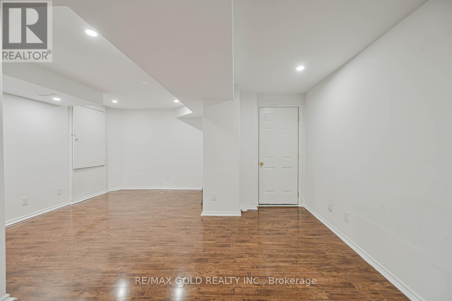 51 Jack Rabbit Crescent, Brampton, Ontario L6R 2E4 - Photo 36 - W12570028